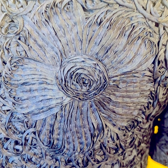 Ribbon Knit Vintage 1940s Style Knit Ribbon Rayon Dress - Picture 2 of 11